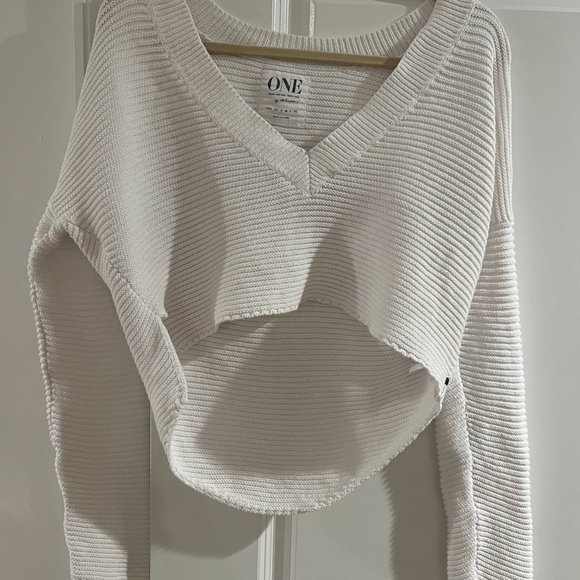 One Teaspoon White Crop Sweater - Picture 4 of 6